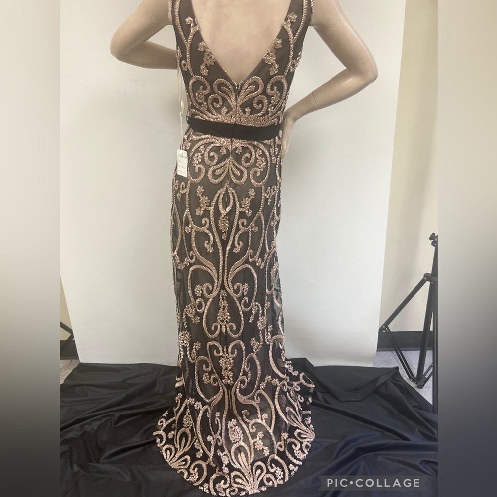 Mom Cheri NAVY/BLACK embroidered sleeveless V-back long gown - Picture 11 of 14